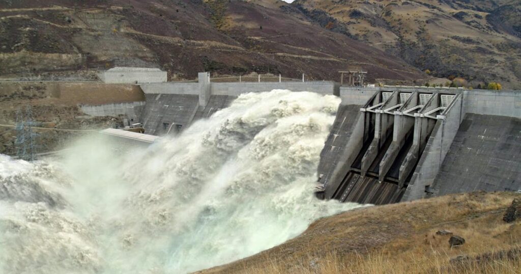 Clyde Dam Clutha River