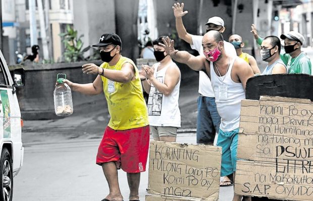 Poor jeepney drivers begging alms Metro Manila Covid-19