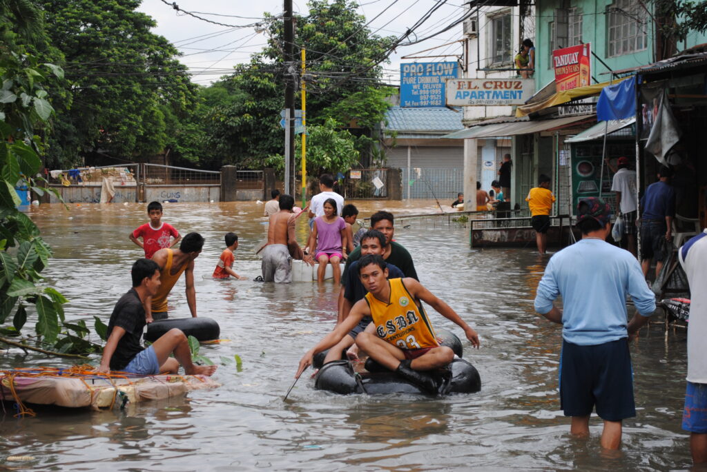 Flood damage in Manila, Philippines 2012. (Photo: AusAID)